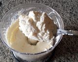 A picture of step 4 of Homemade cream cheese with powdered milk.