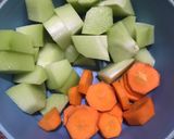 Foto langkah ke 1 dari resep Sayur Bening Pelangi.