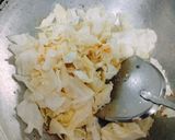 Foto langkah ke 3 dari resep Bakmie Goreng Campur.