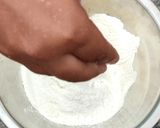 A picture of step 1 of Laccha Paratha 📌.