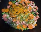 Curry-s zöldséges virslis tarhonya zabkrémmel /egytálétel/🥕🌽🫛🥦🥘🥘🥘 recept fázis 2 fotója