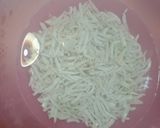 Foto langkah ke 1 dari resep Teri dan telur puyuh masak bawang.