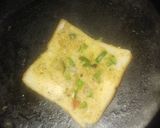 A picture of step 3 of Mini pizza.