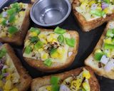 A picture of step 6 of Corn 🌽 Capsicum 🫑 Cheesy Toast.