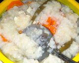 Foto langkah ke 3 dari resep BUBUR BERAS IKAN TENGGIRI SAYURAN MPASI 4* 6+ (slow cooker).