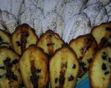 Foto del paso 4 de la receta: Madeleinne de naranja miel  y chips de chocolate (receta sin manteca)