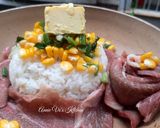 Hình bước làm 2 của món Cơm trộn sốt tiêu đen