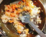 अनियन चीज़ ऑमलेट (onion cheese omelette recipe in Hindi) रेसिपी चरण 1 फोटो