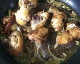 Foto langkah ke 5 dari resep Ayam Goreng Mentega.