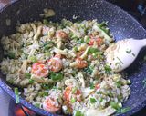 Foto langkah ke 3 dari resep Nasi Goreng seafood Cabai Hijau.