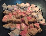 Foto del paso 3 de la receta: Carne de res estilo Goulash -Carne Húngara
