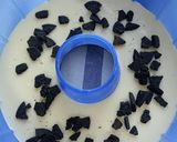 Gambar langkah 6 resipi Puding Biskut Tembikai.