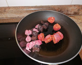 Foto del paso 1 de la receta: Espinacas salteadas con embutido