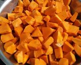 Hình bước làm 3 của món Chè đậu đỏ bí rợ