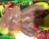 Foto del paso 1 de la receta: Pollo relleno de tocineta