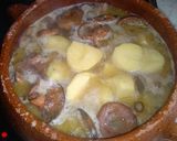 Foto del paso 5 de la receta: Codillo con níscalos y patata ;-)