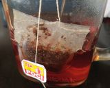 Foto langkah ke 2 dari resep Ice Tea Yakult.