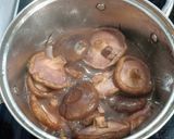 Foto del paso 5 de la receta Setas shiitake al vino tinto con taquitos ibéricos