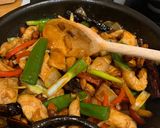 A picture of step 11 of Stir-fried chicken and cashew nuts.