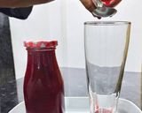 સ્ટ્રાેબેરી પોપ સોડા (strawbarry Pop Soda Recipe In Gujarati) રેસીપી સ્ટેપ4ફોટો