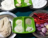 Foto langkah ke 1 dari resep 446.Cireng isi Ayam Pedas.