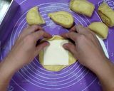 Foto langkah ke 5 dari resep Roti Sobek Keju.