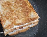 A picture of step 5 of Cheesy Twist Veggie Sandwich.