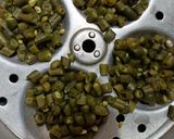 A picture of step 1 of Steamed beans poriyal.