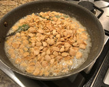Foto del paso 4 de la receta: Trucha en salsa de almendras