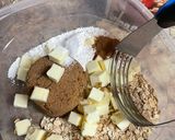 Foto langkah ke 3 dari resep Old Fashioned Easy Apple Crisp.