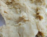 A picture of step 6 of Sweet rice rolls.