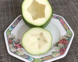 A picture of step 1 of Raw Papaya Raita.