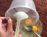 Foto langkah ke 3 dari resep Sate sosis telur gulung.