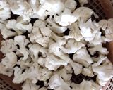 A picture of step 3 of Veg pulao.