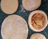 A picture of step 5 of Dal Puri.