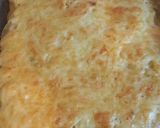 Tejszínes-sajtos rakott krumpli virslivel recept fázis 11 fotója