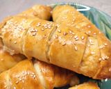 Sajtos szalámis kiflicskék 🥐🧀🥓 recept fázis 5 fotója