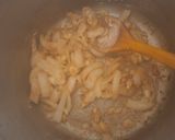Mennyei, tejszínes fokhagymakrémleves: ropogós krutonnal és pirított fokhagymàval 🧄🥣🎄 recept fázis 2 fotója