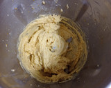 Foto del paso 1 de la receta: Roscón de reyes relleno de crema pastelera con leche condensada
