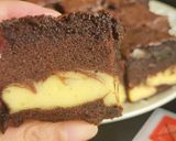Foto langkah ke 11 dari resep Chocolate Marble Chesee Cake.