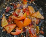 Foto langkah ke 4 dari resep Sambal Bawang Tomat Mentah (Sambal Ayam Geprek).