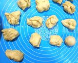 Foto langkah ke 4 dari resep Donat Empuk Tanpa Ulen Bukan metode Autolysis.