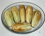 Foto del paso 1 de la receta: Berenjenas rellenas con bechamel de zanahoria