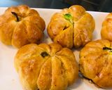A picture of step 4 of Pumpkin Stuffed Bun.