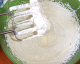 Foto del paso 3 de la receta: Formas de montar nata para que quede firme