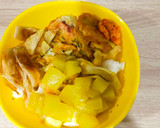 Foto langkah ke 7 dari resep Labu Air Kuah Kuning dengan Lontong.
