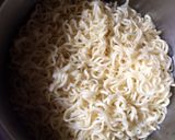 Foto langkah ke 1 dari resep Mie telor goreng.
