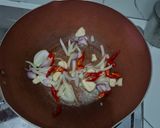 Foto langkah ke 1 dari resep Ikan Sarden Masak Pedas.