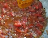 A picture of step 4 of Tomato Upma.
