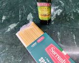 A picture of step 1 of Spaghetti Pasta Bolognese with Soya and Veggies.